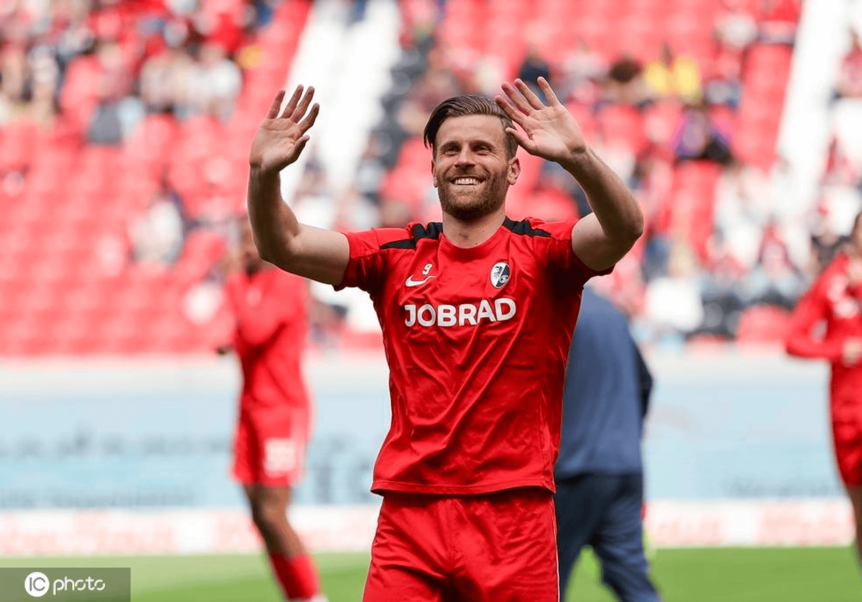 霍芬海姆在主场击败弗赖堡保持不败,全场震撼的简单介绍 霍芬海姆在主场击败弗赖堡保持不败,全场震撼的简单介绍