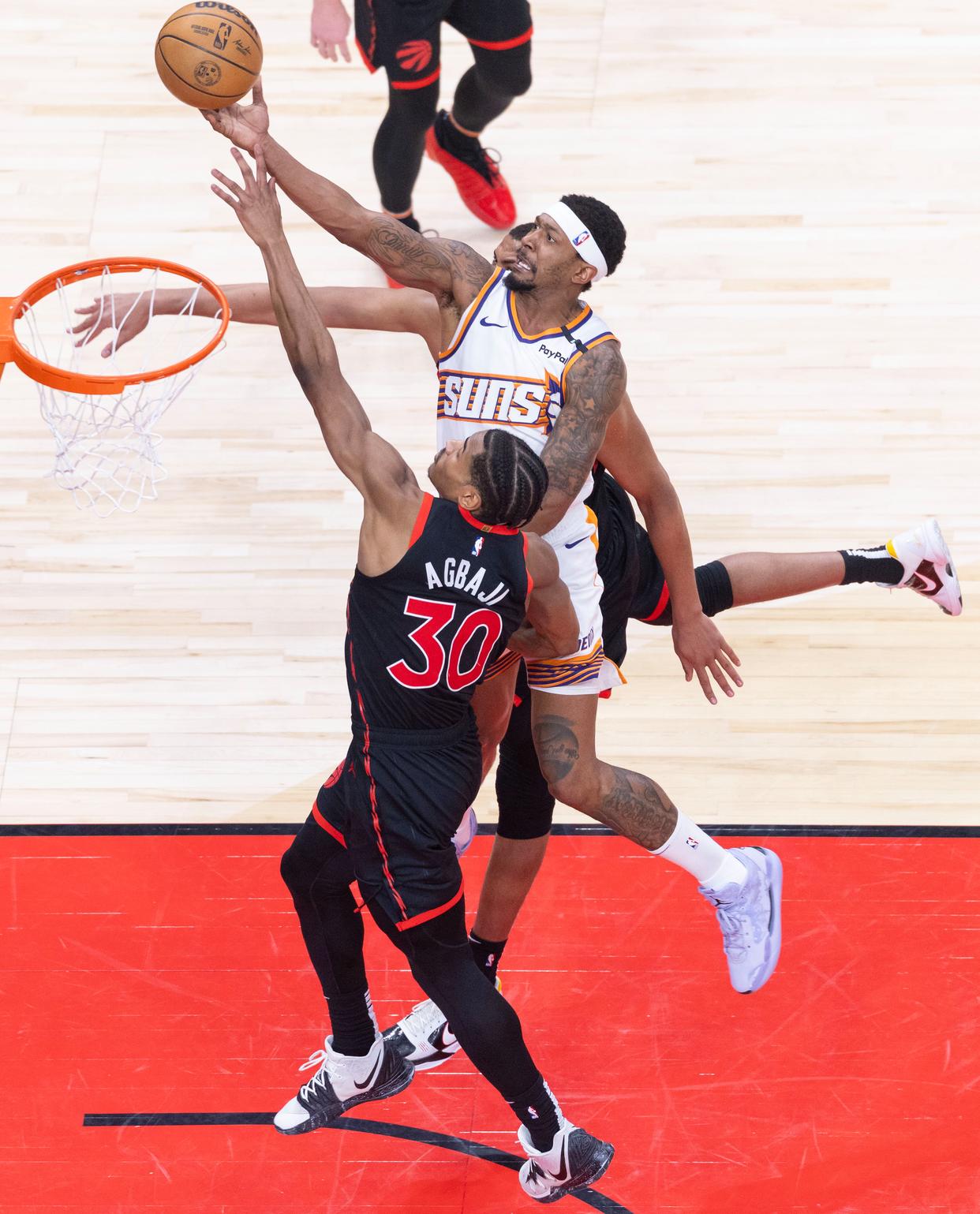 猛龙队表现出色,球员们配合默契令人称赞,稳步上升的简单介绍 猛龙队表现出色,球员们配合默契令人称赞,稳步上升的简单介绍