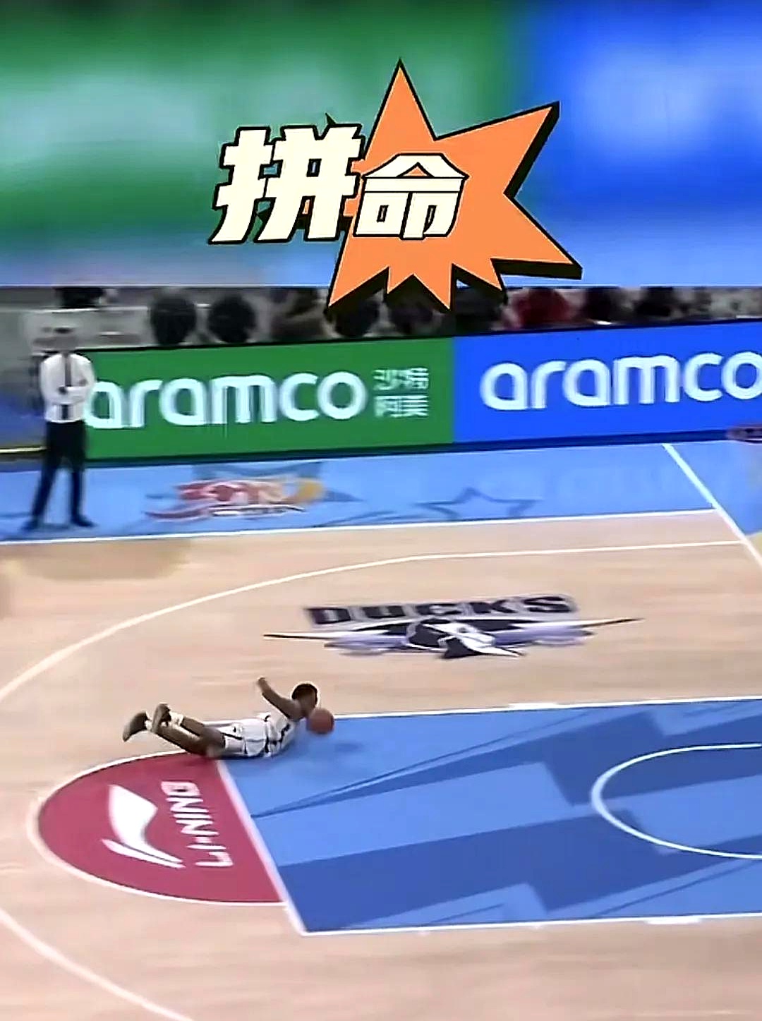 超级篮球大战!当地球队挑战无敌强队!,掌声雷动 超级篮球大战!当地球队挑战无敌强队!,掌声雷动