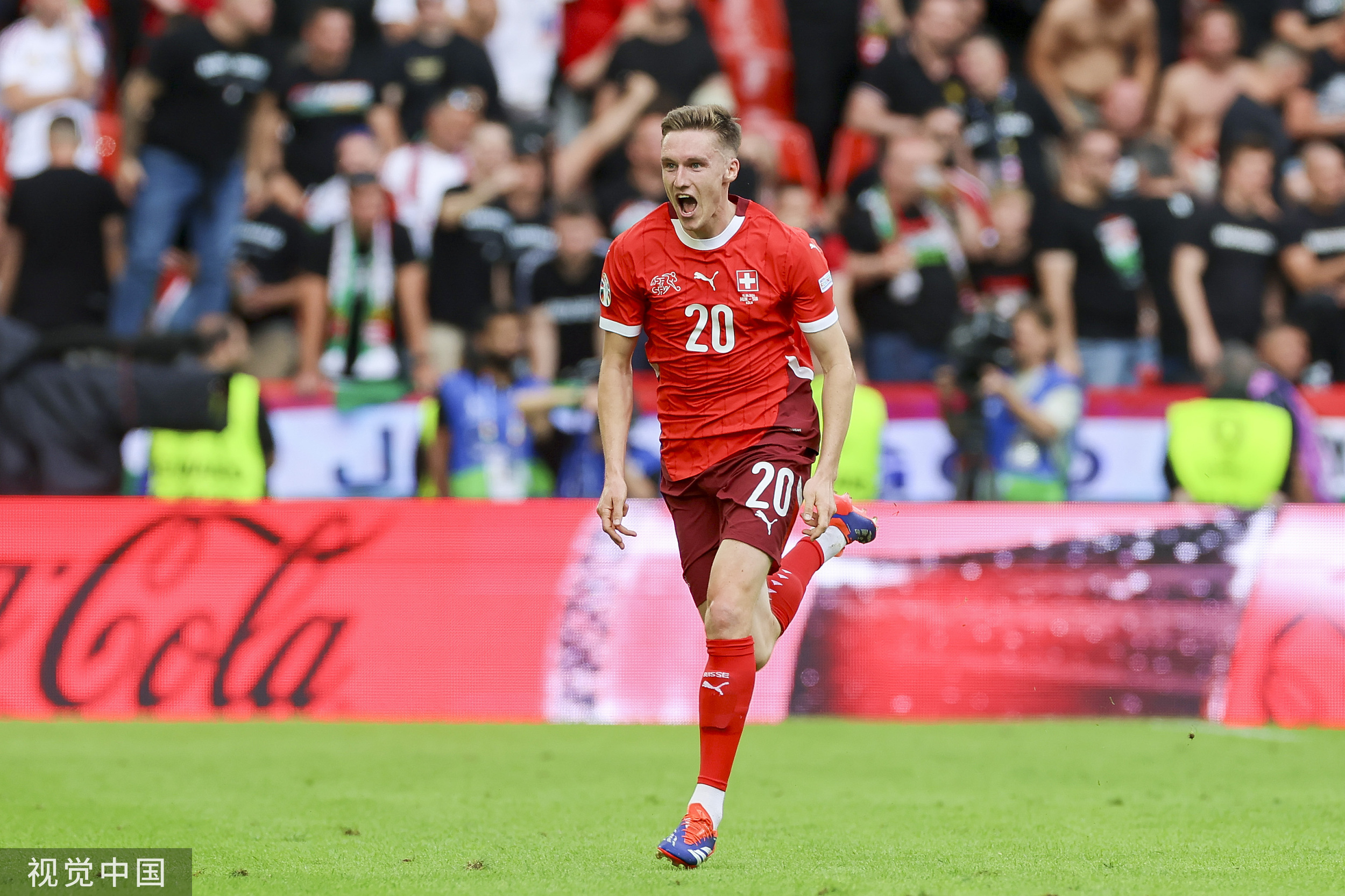 威尔士不敌瑞士，欧洲杯出线形势岌岌可危，掌声雷动