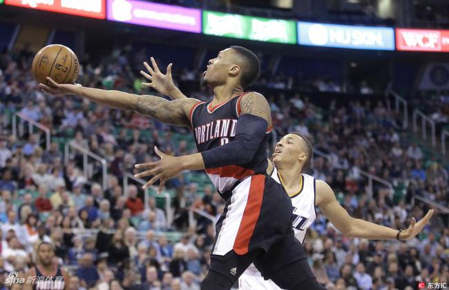 深圳队翻盘爵士，利拉德统治全场