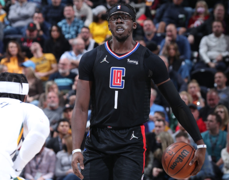 青岛队碾压广东队，戈贝尔状态火热