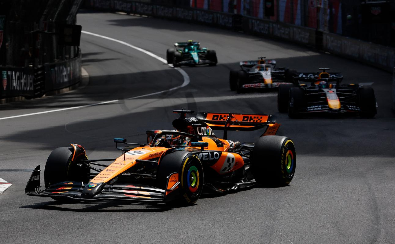 开云APP-红牛车队力克哈斯车队，佩雷兹关键制胜